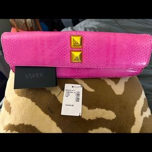 Stark “Lady of pleasure” pink python clutch purse… stunning 🎀💕